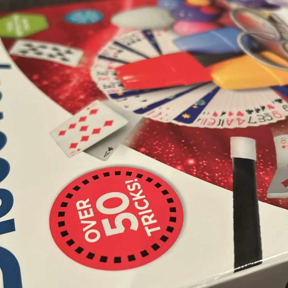 Discovery Box of magic - over 50 tricks NEW
